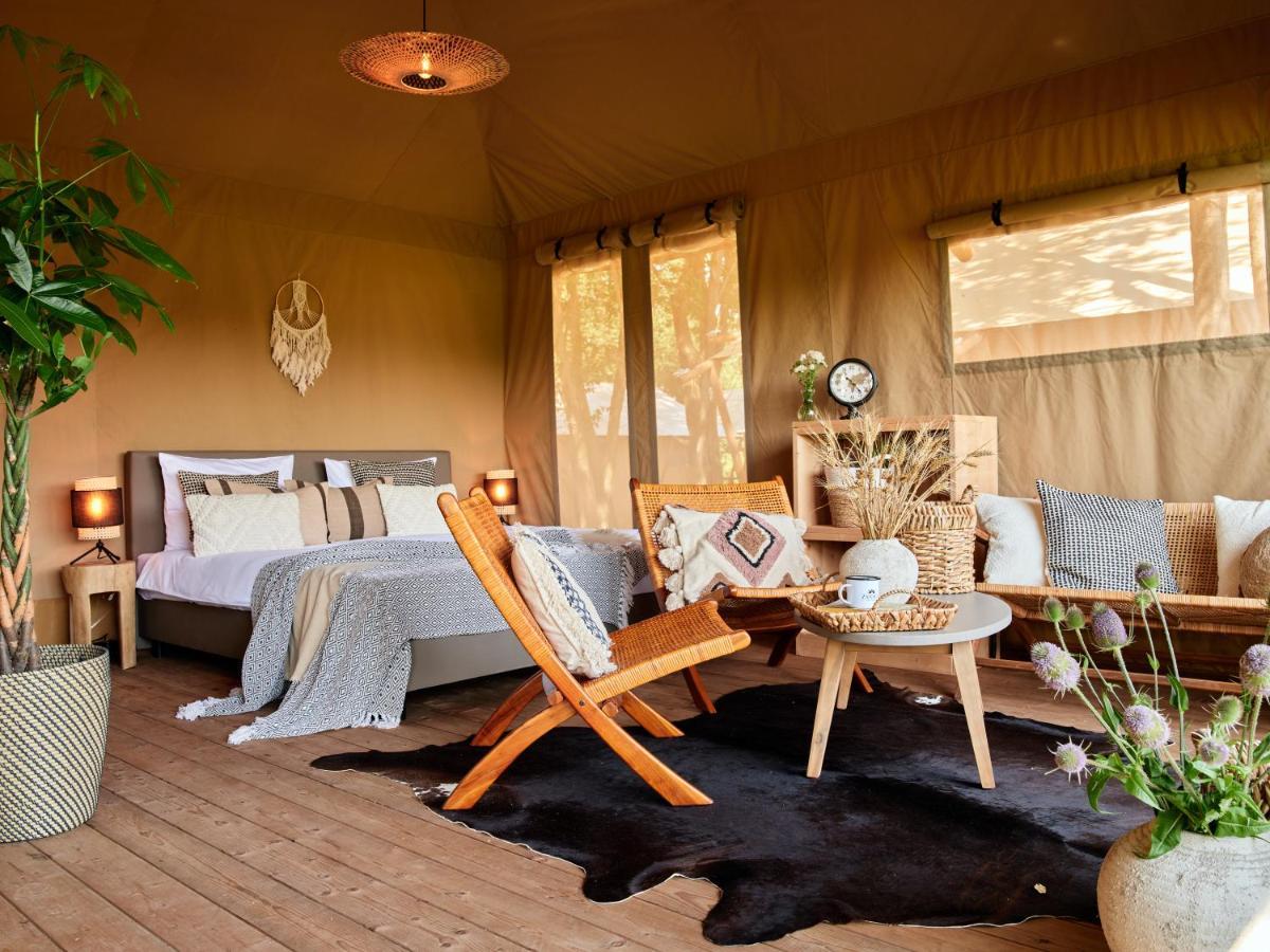 Zatoria Luxury Glamping Zator Hotel Kültér fotó